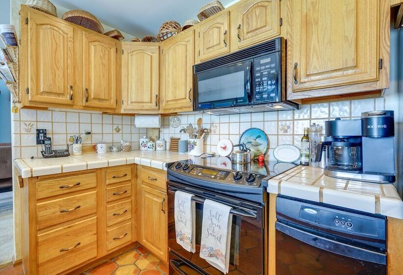 Bayfront Avalon Home W/ Boat Slip & Private Pool!