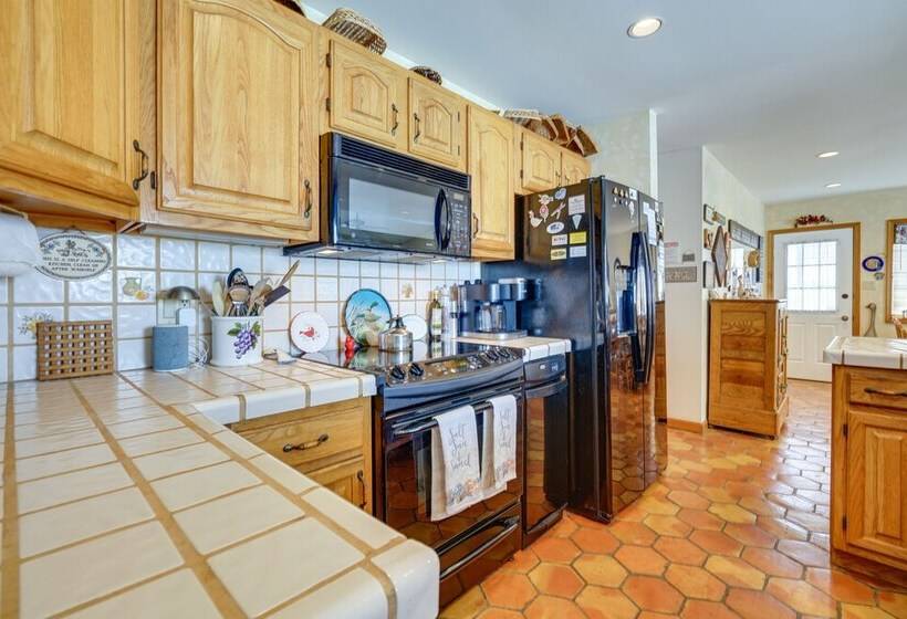 Bayfront Avalon Home W/ Boat Slip & Private Pool!