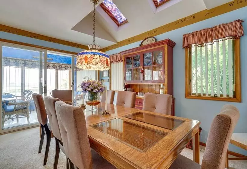 Bayfront Avalon Home W/ Boat Slip & Private Pool!