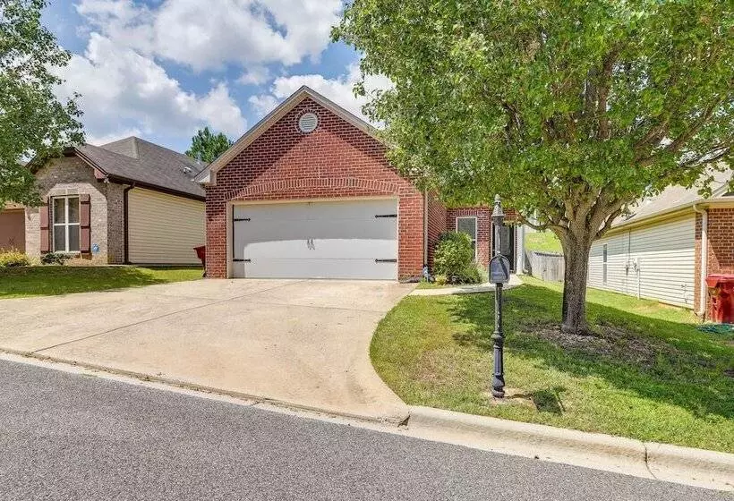 Birmingham Home W/ Yard   15 Mi To Downtown!