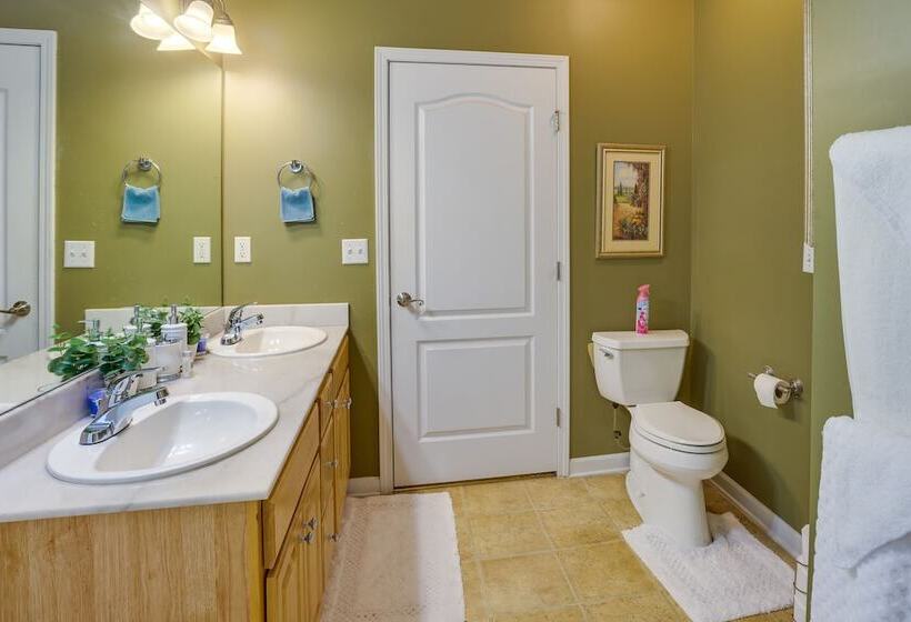 Birmingham Home W/ Yard 15 Mi To Downtown!