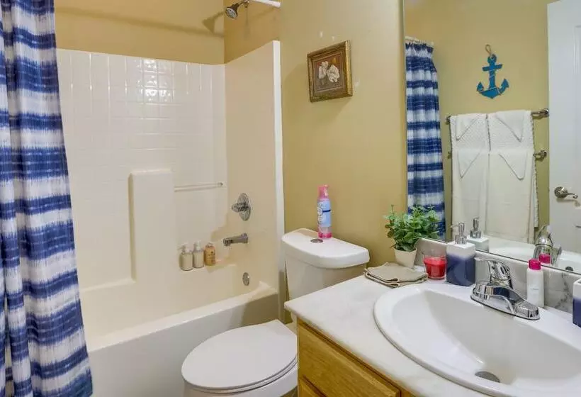 Birmingham Home W/ Yard   15 Mi To Downtown!