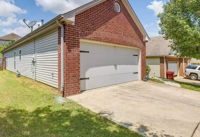 Birmingham Home W/ Yard   15 Mi To Downtown!