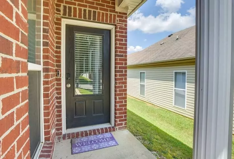 Birmingham Home W/ Yard   15 Mi To Downtown!