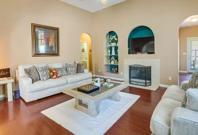 Birmingham Home W/ Yard   15 Mi To Downtown!