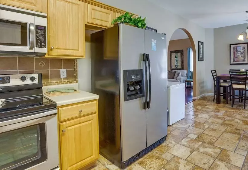 Birmingham Home W/ Yard   15 Mi To Downtown!