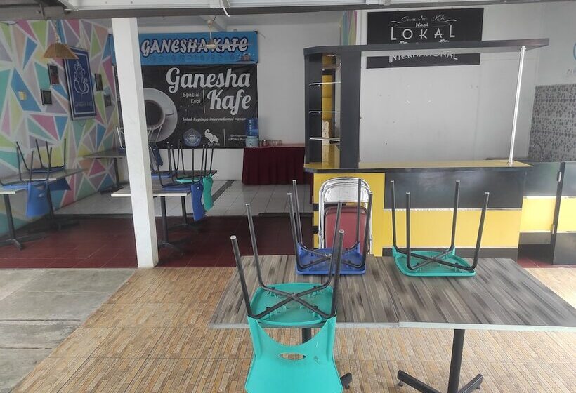 Capital O 93024 Hotel Ganesha