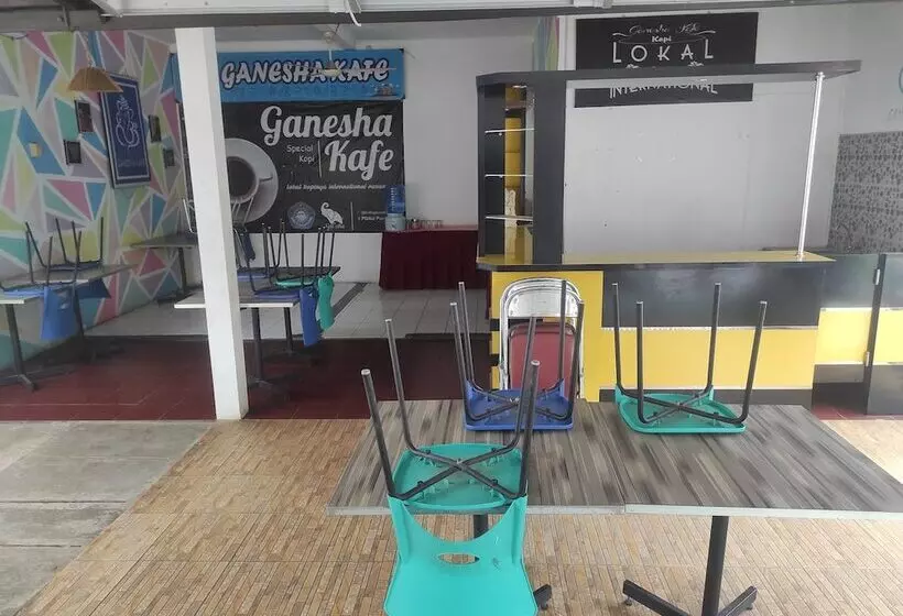 Capital O 93024 Hotel Ganesha