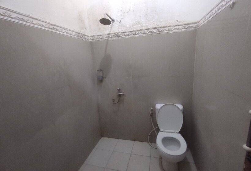 Capital O 93024 Hotel Ganesha