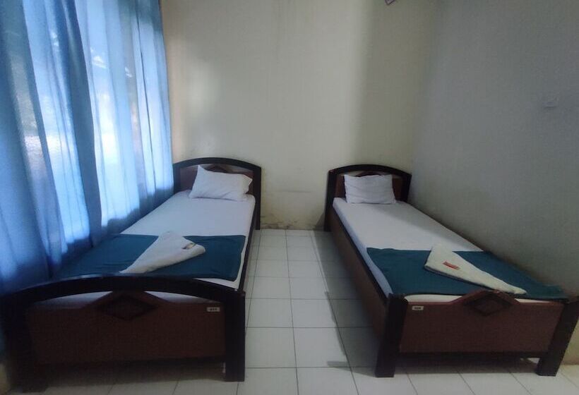 Capital O 93024 Hotel Ganesha