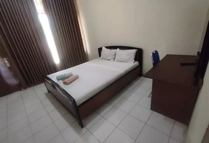 Capital O 93024 Hotel Ganesha