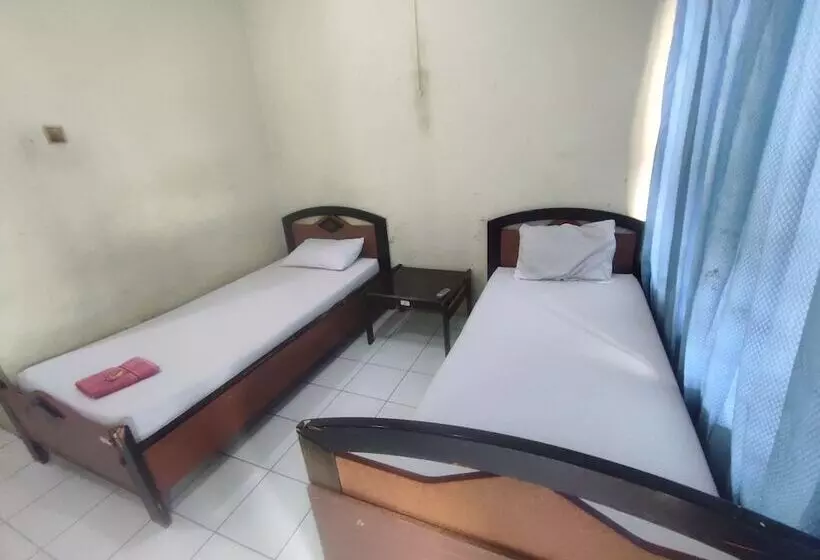 Capital O 93024 Hotel Ganesha