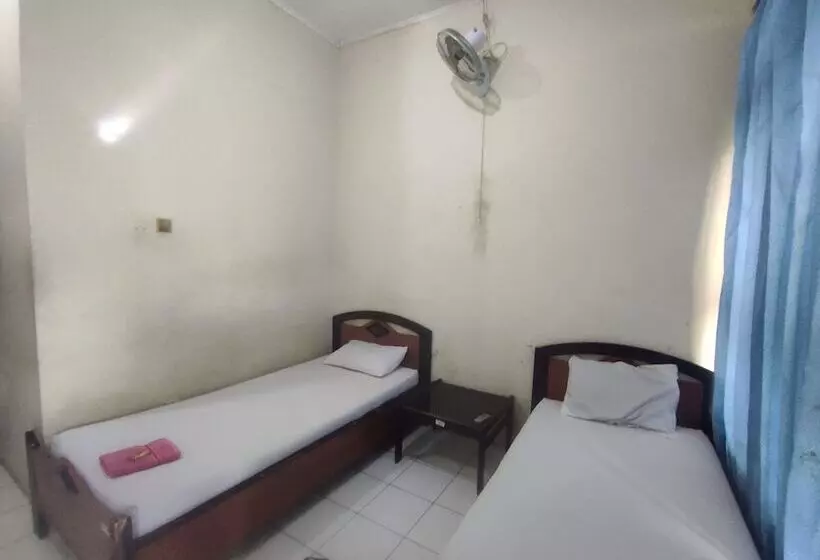 Capital O 93024 Hotel Ganesha