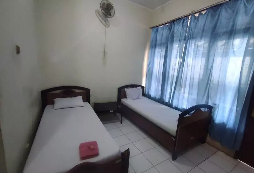 Capital O 93024 Hotel Ganesha