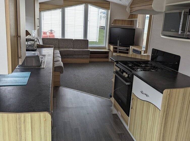 Cayton Caravan Holidays