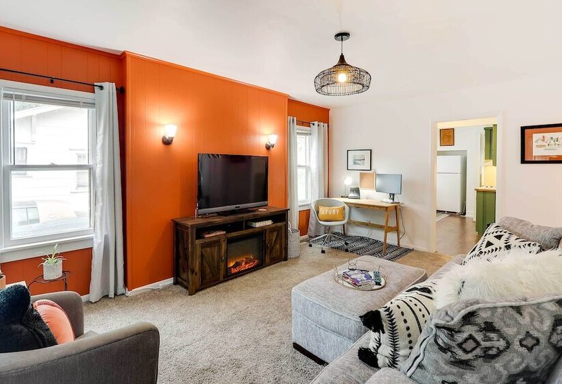 Charming Wichita Home 2 Mi To Downtown!