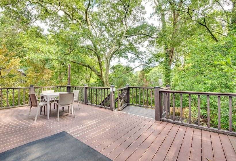 Chic Atlanta Retreat W/ Patio & Outdoor Dining!