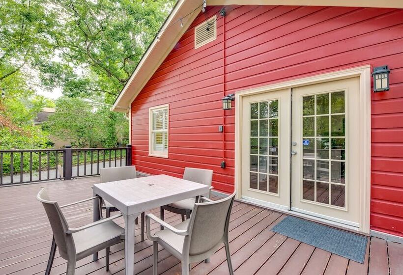 Chic Atlanta Retreat W/ Patio & Outdoor Dining!