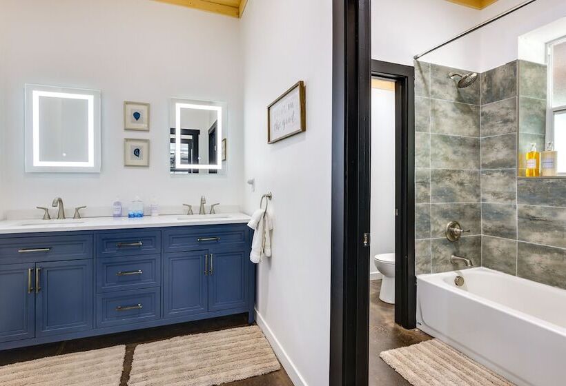 Colorado Retreat W/ Gas Grill & Mountain Views!