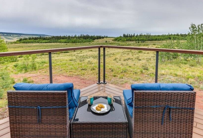 Colorado Retreat W/ Gas Grill & Mountain Views!