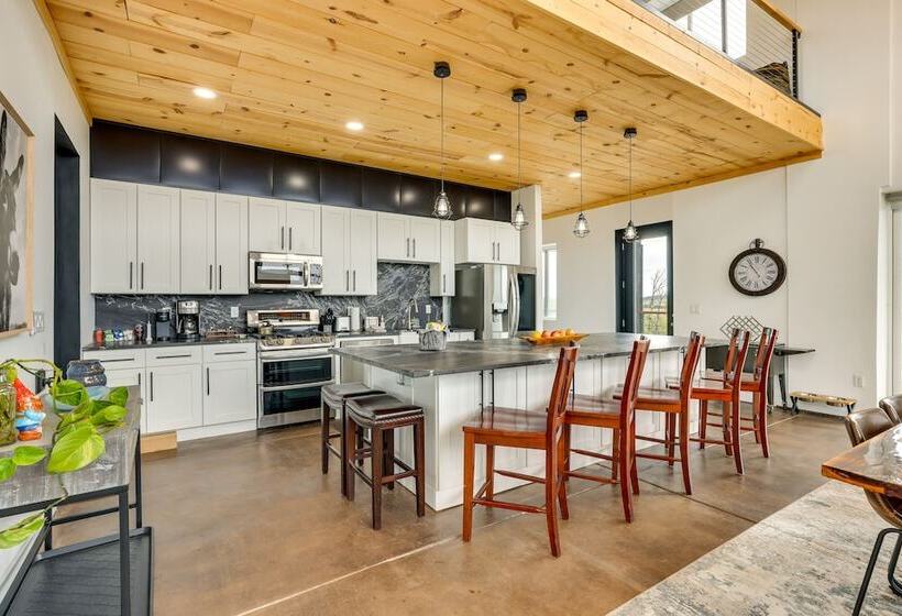 Colorado Retreat W/ Gas Grill & Mountain Views!