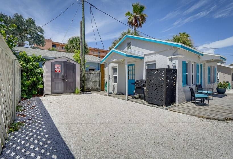 Cozy Indian Rocks Beach Cottage: Steps To Seawall!