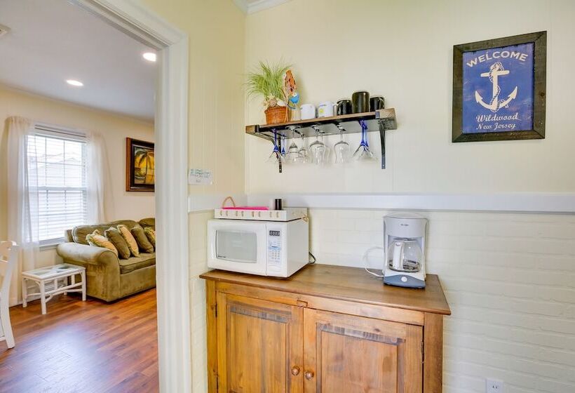 Cozy Jersey Shore Cottage W/ Beach Chairs!