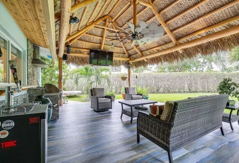Deerfield Beach Home W/ Patio, Gas Grill & Patio