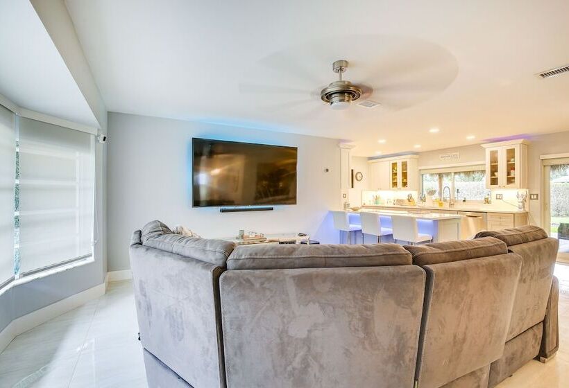 Deerfield Beach Home W/ Patio, Gas Grill & Patio