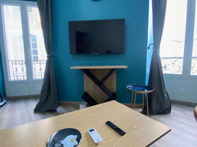 Hotel 5 Pl. Marcadieu