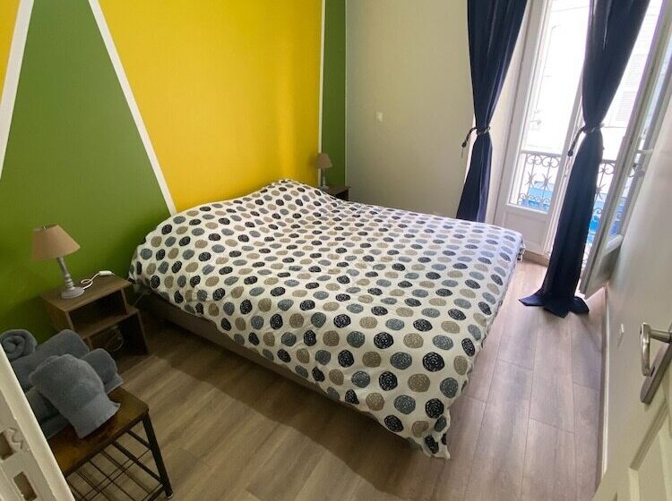 Hotel 5 Pl. Marcadieu