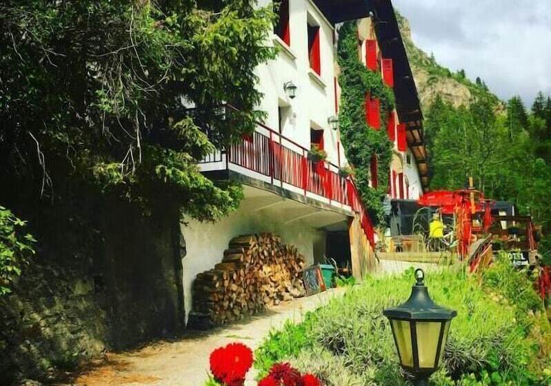 ホテル Au Bon Accueil