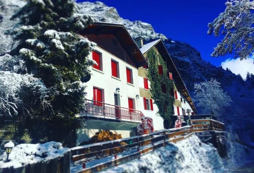 ホテル Au Bon Accueil