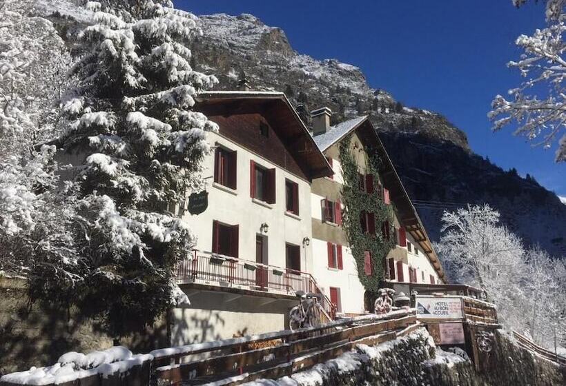 ホテル Au Bon Accueil