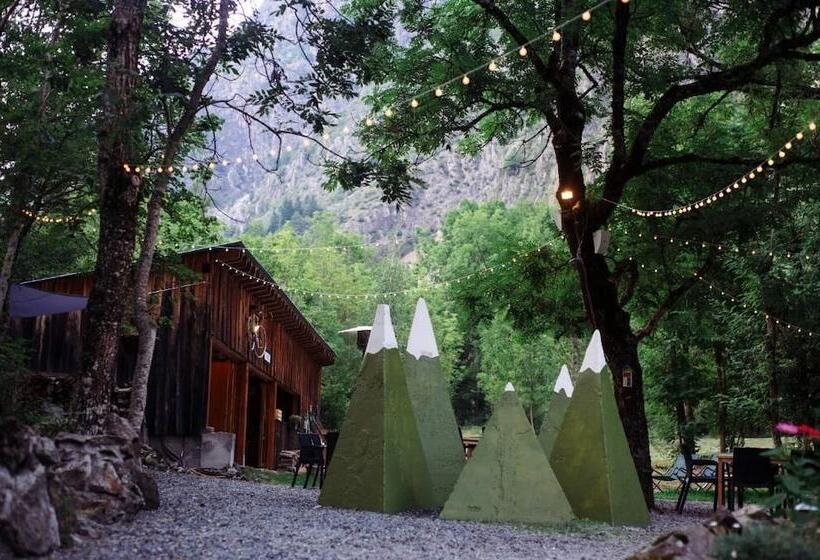 ホテル Au Bon Accueil