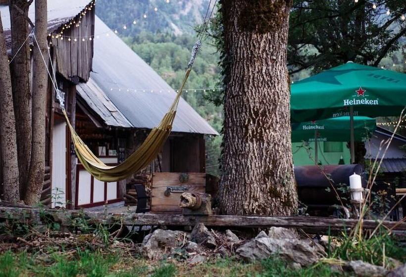 ホテル Au Bon Accueil