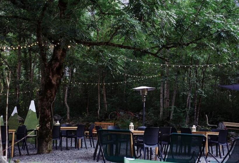 ホテル Au Bon Accueil