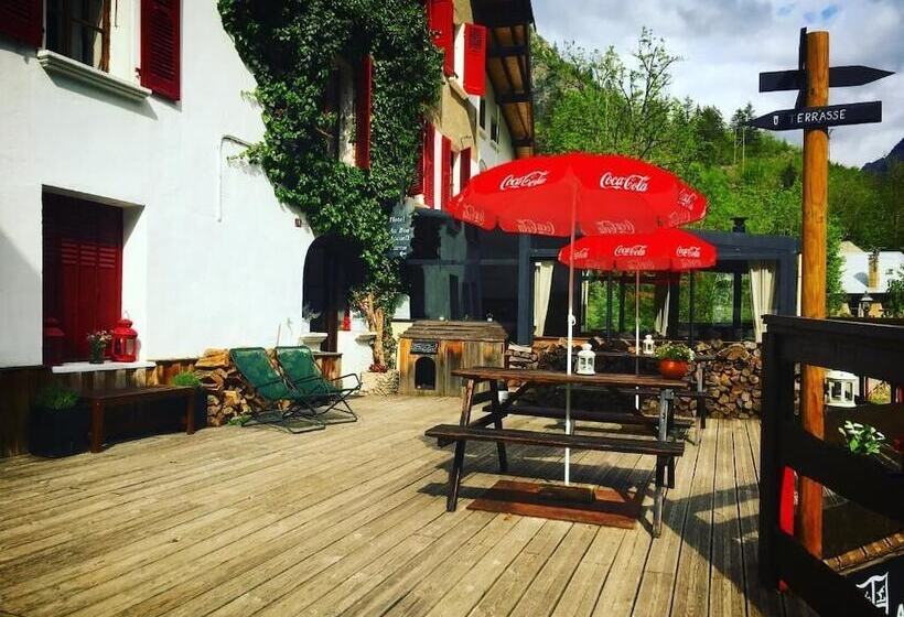 ホテル Au Bon Accueil