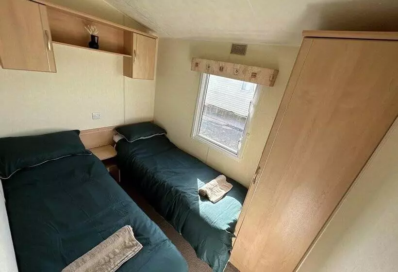 Hotelli Lovely 2 Bed Lodge In St Osyth