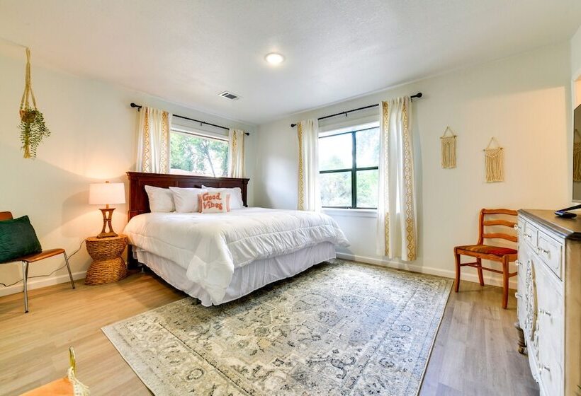 Jonesboro Retreat Near Arkansas State University!