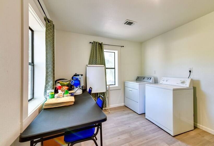 Jonesboro Retreat Near Arkansas State University!