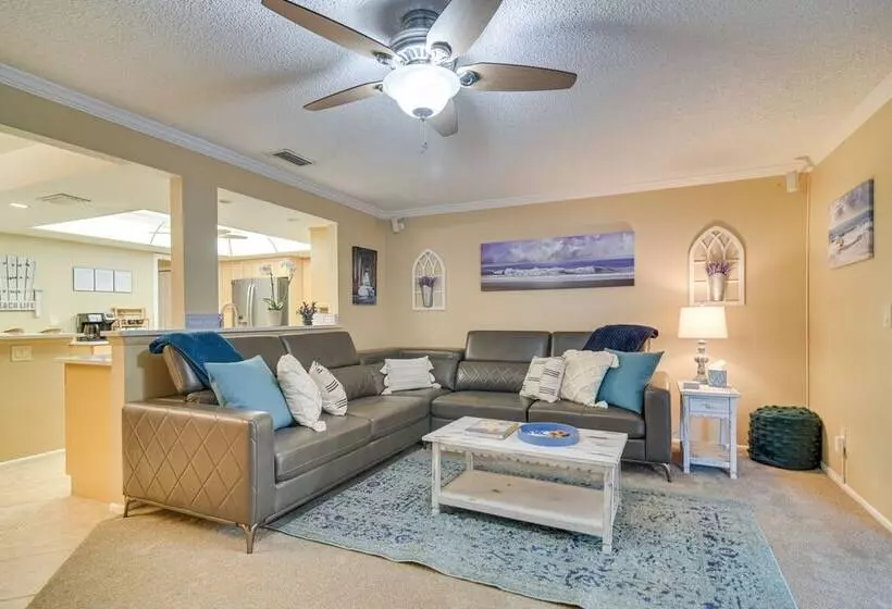 Largo Retreat W/ Private Pool, Slide & Treehouse!