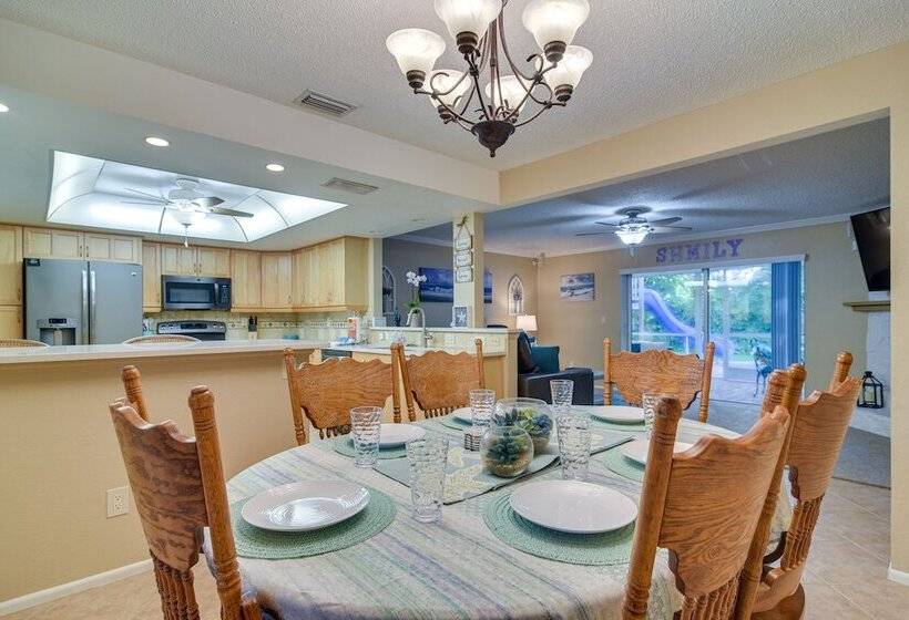 Largo Retreat W/ Private Pool, Slide & Treehouse!