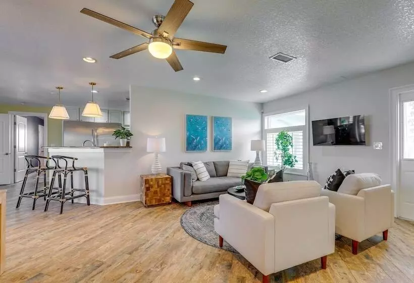 Luxury Apollo Beach Retreat W/ Private Pool & Dock