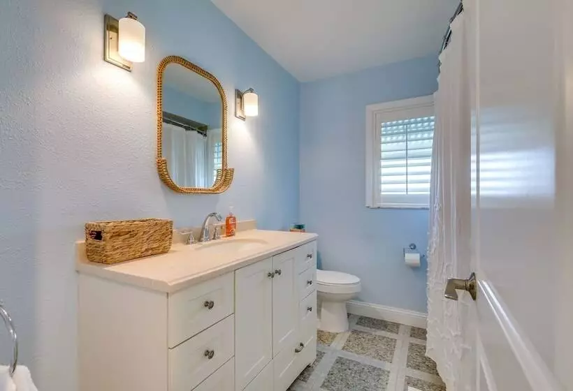 Luxury Apollo Beach Retreat W/ Private Pool & Dock