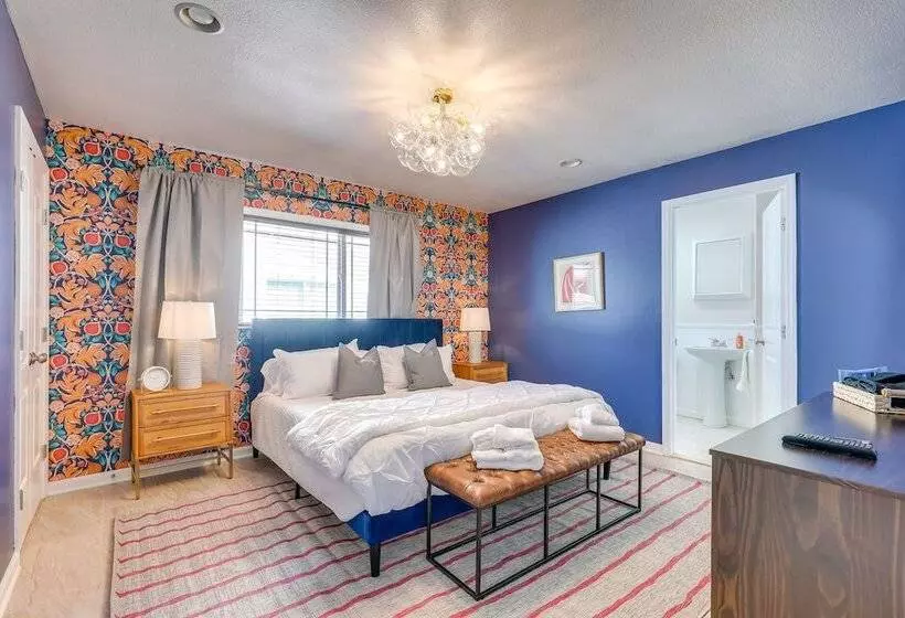 Luxury Apollo Beach Retreat W/ Private Pool & Dock