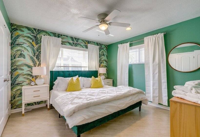 Luxury Apollo Beach Retreat W/ Private Pool & Dock