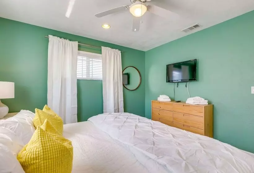 Luxury Apollo Beach Retreat W/ Private Pool & Dock