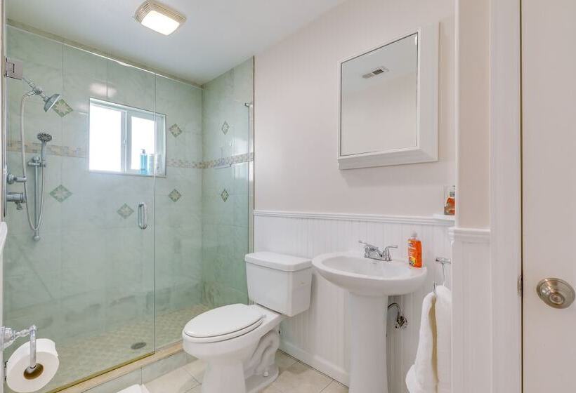 Luxury Apollo Beach Retreat W/ Private Pool & Dock