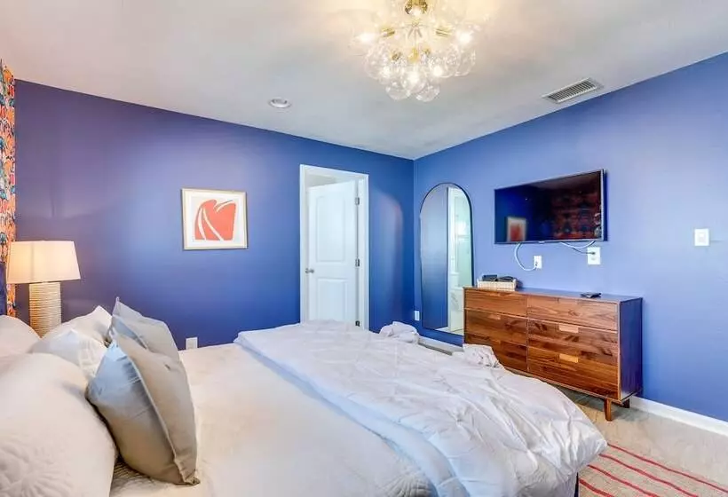 Luxury Apollo Beach Retreat W/ Private Pool & Dock